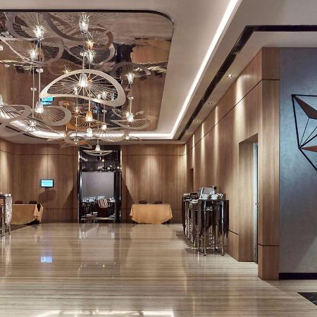 Novotel Karawang Esterno foto