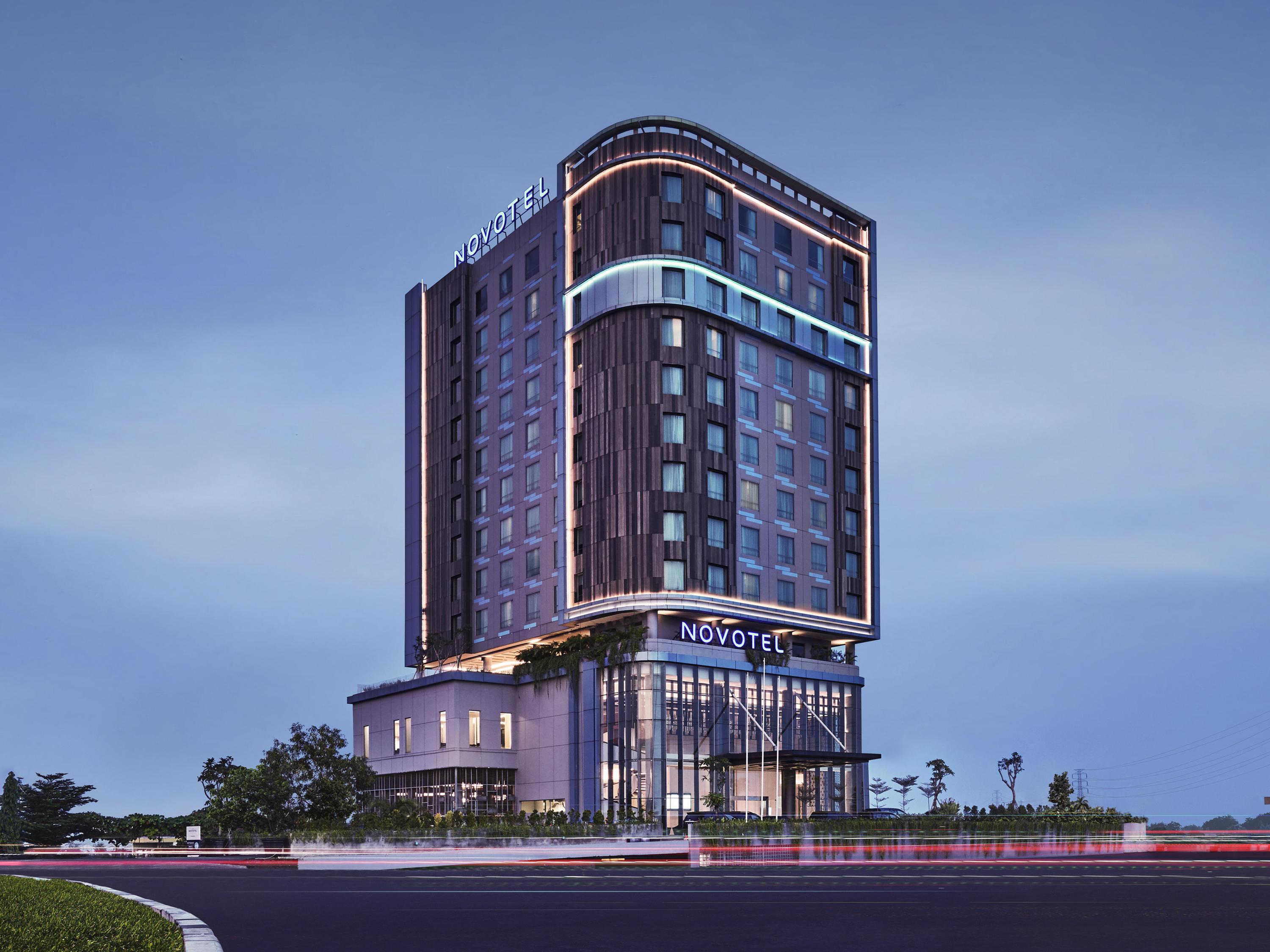 Novotel Karawang Esterno foto