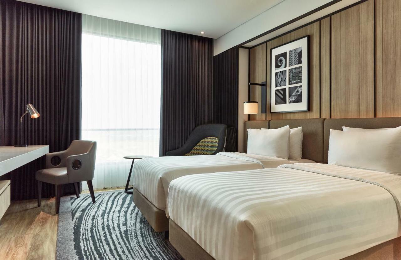 Novotel Karawang Esterno foto