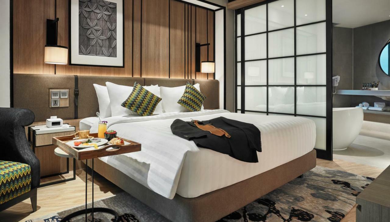 Novotel Karawang Esterno foto